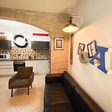 Incortedafabio Design Flat With Bikes Caronno Pertusella Eksteriør bilde
